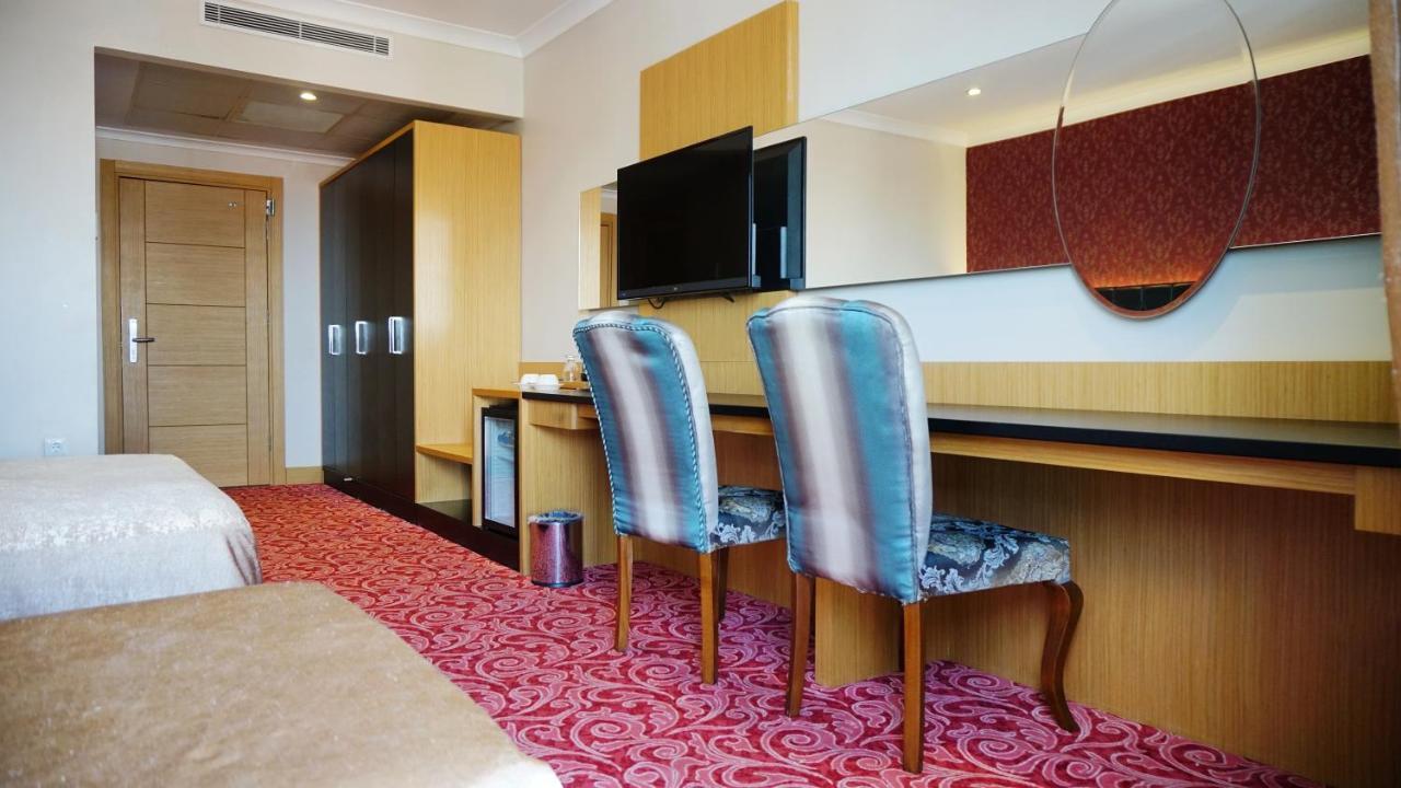 Vois Hotel Atasehir & Spa Estambul Exterior foto