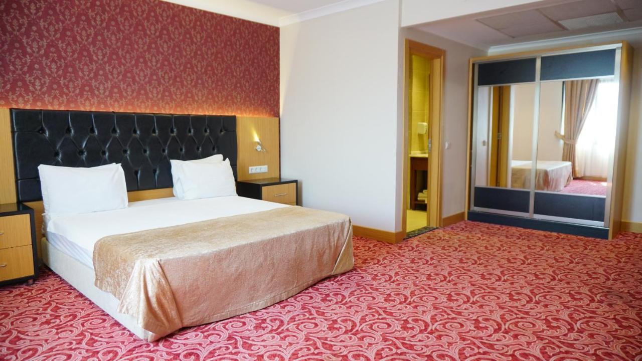Vois Hotel Atasehir & Spa Estambul Exterior foto